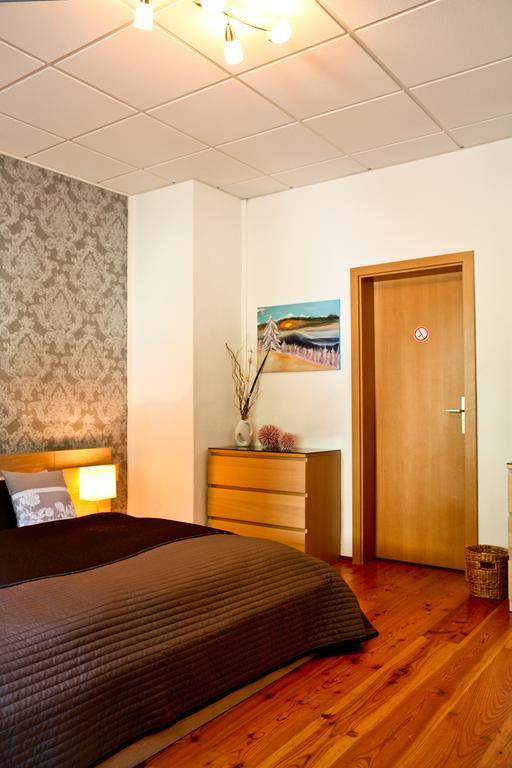 Pension & Ferienwohnung Oberhof 810 M エクステリア 写真